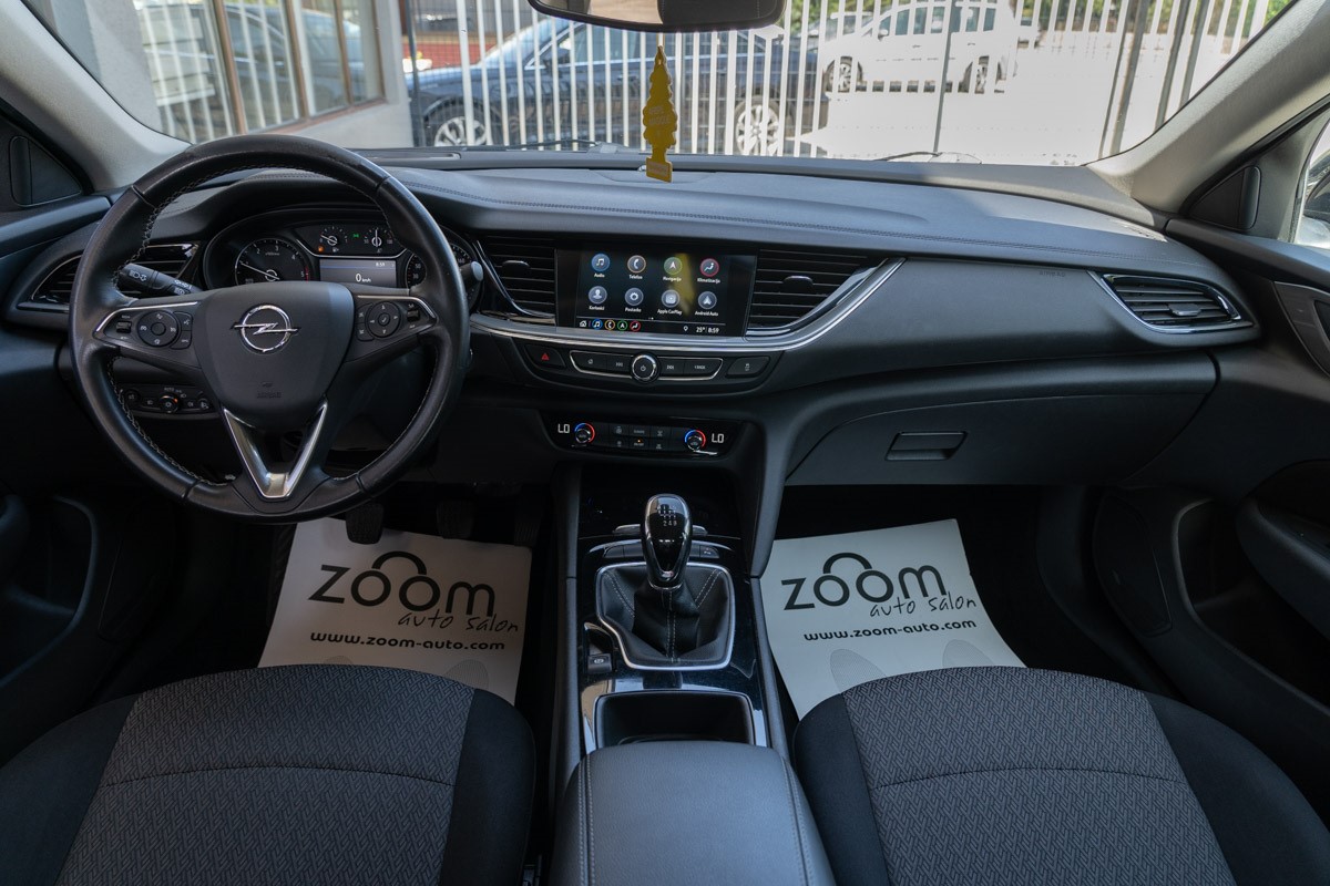 Opel Insignia 1.6 D