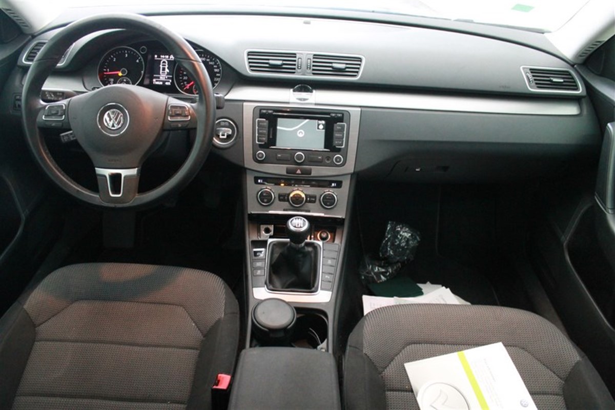 Volkswagen Passat 1.6 TDi Confortline Business