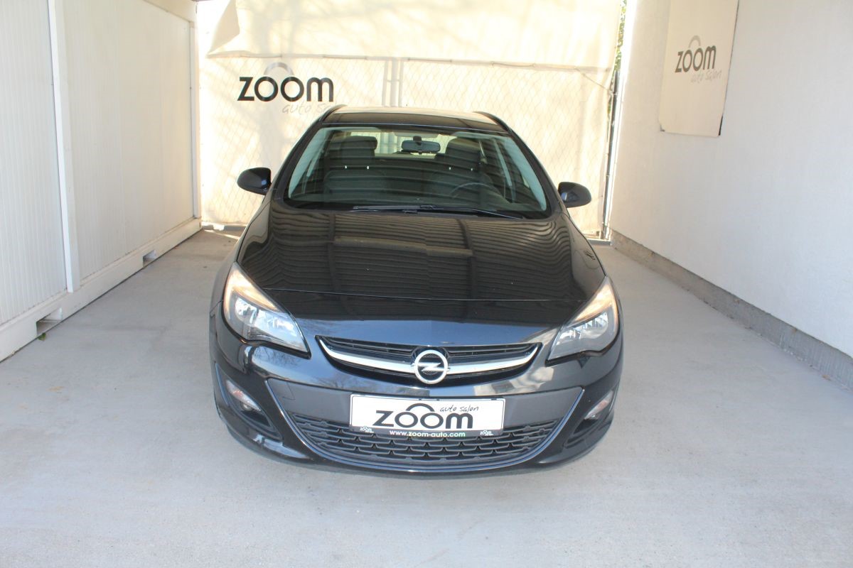 Opel Astra 1,6 DCI Sports