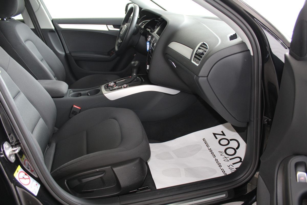 Audi A4
 3.0 TDi Multitronic Business Line *Facelift*