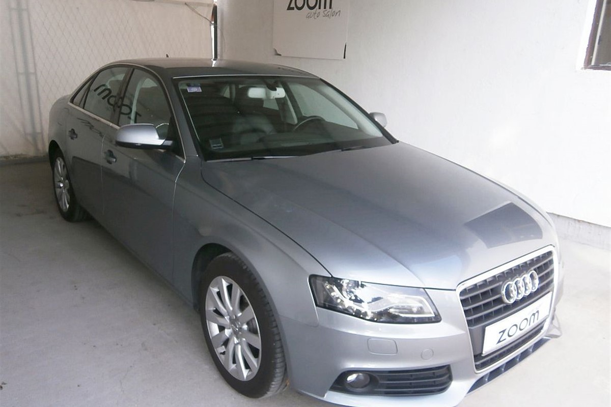 Audi A4
 2.0 TDi Ambition Luxe