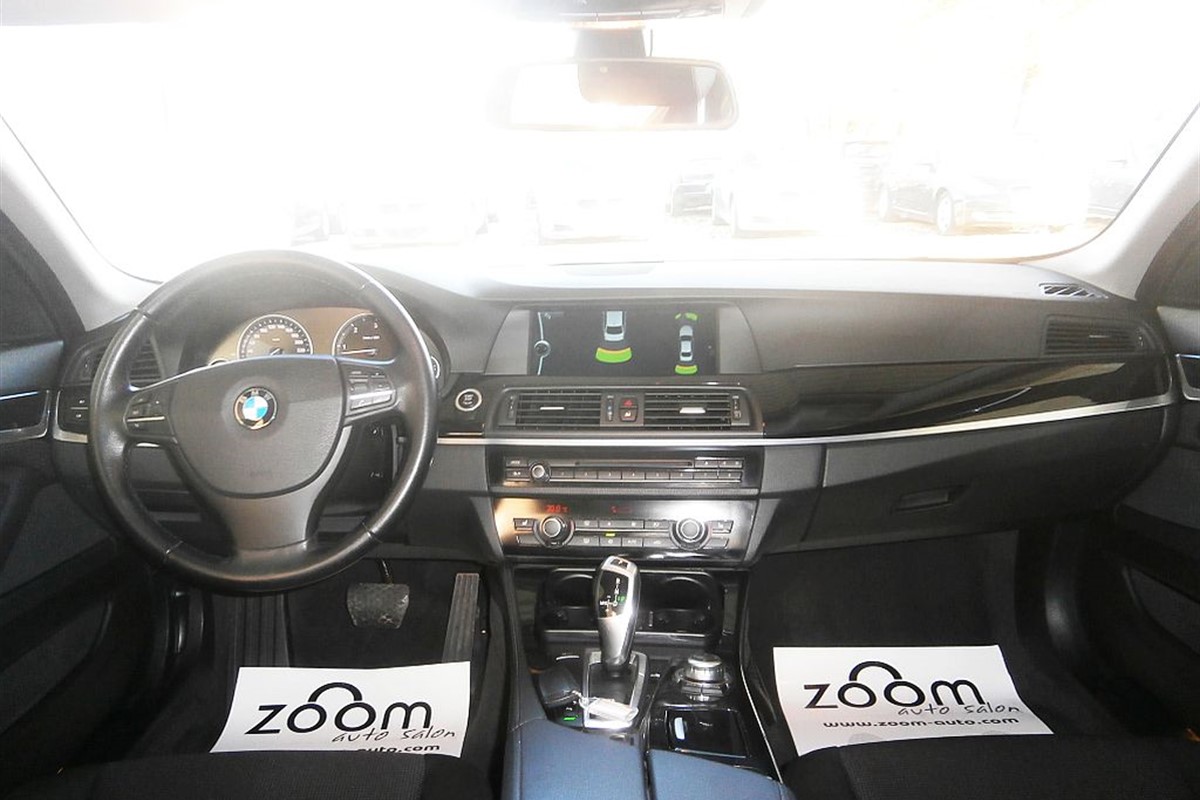 BMW
 5-Series 525D Business