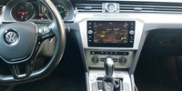 Volkswagen Passat SW 2.0 TDi DSG Confortline Business BlueMotion