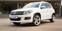 Volkswagen Tiguan
 2.0 TDI DSG R-Line 4MOTION