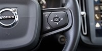 Volvo
 XC40 2.0 D