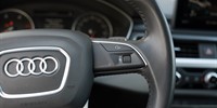 Audi A4
 35 TDI S-Tronic