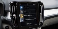 Volvo
 XC40 2.0 D