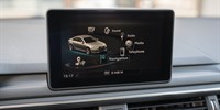 Audi A4
 35 TDI S-Tronic