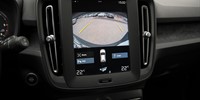 Volvo
 XC40 2.0 D D3