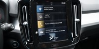Volvo
 XC40 2.0 D D3