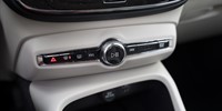 Volvo
 XC40 2.0 D