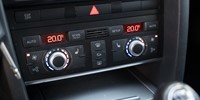 Audi A6
 2.0 TDI 
