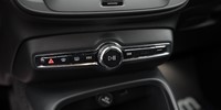 Volvo
 XC40 2.0 D D3