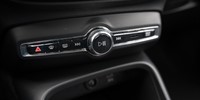 Volvo
 XC40 2.0 D D3