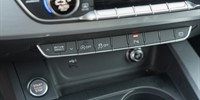 Audi A4
 2.0TDI S line