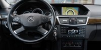 Mercedes-Benz E-Class
 220 CDI