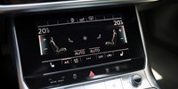 Audi A6
 2.0 TDI S line