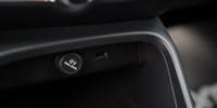 Volvo
 XC40 2.0 D D3