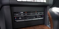 Mercedes-Benz E-Class
 200 CDI