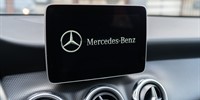 Mercedes-Benz GLA 200 D STOCK