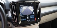 Volvo
 XC40 2.0 D