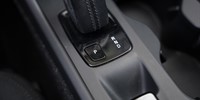Volvo
 XC40 2.0 D