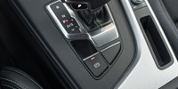 Audi A4
 2.0TDI S line