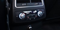 Audi A6
 2,0 TDI S-line