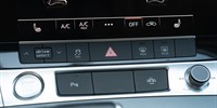 Audi A6
 40 TDi S-tronic