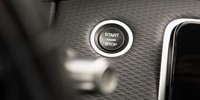 Land Rover
 Range Rover
 EVOQUE 2.0D 4X4