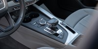 Audi A4
 2.0 TDI
