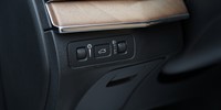Volvo
 XC90 
 D5