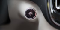 Volvo
 XC40 2.0 D