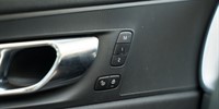 Volvo
 XC60 2.0 D B4 AWD