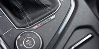 Volkswagen Tiguan
 2.0 TDI R-line