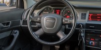 Audi A6
 2.0 TDI 