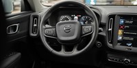 Volvo
 XC40 2.0 D D3