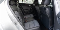 Mercedes-Benz GLA 200 D STOCK