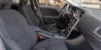Volvo
 V40 D2