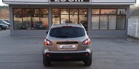Nissan
 Qashqai 1,6 DCI