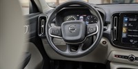 Volvo
 XC40 2.0 D