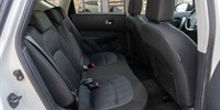 Nissan
 Qashqai 2,0 DCI