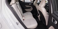 Volvo
 XC40 2.0 D