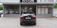 Nissan
 Qashqai 1.5 DCI