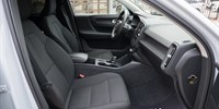 Volvo
 XC40 2.0 D D3