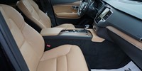 Volvo
 XC90 
 D5