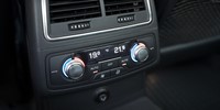 Audi A6
 2.0 TDI