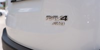 Toyota
 RAV4
 2,0 4x4