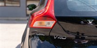 Volvo
 V40 D2