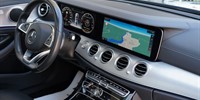 Mercedes-Benz E-Class
 220 CDI AMG 